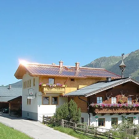 Han/Misafirhane Neuhaushof *